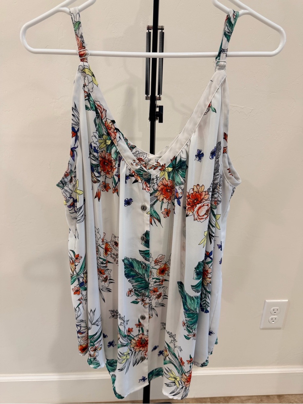 Torrid Floral Button Front Tank Top – Size 3